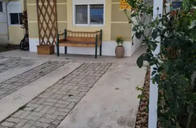 Casa em condomínio fechado com 3 quartos para alugar na Avenida Vinte E Cinco De Julho, ., 17853542, Três Vendas, Pelotas