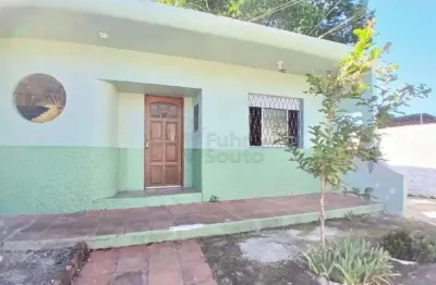 Casa com 3 quartos para alugar na Rua Barão de Butuí, 1282342, Centro, Pelotas
