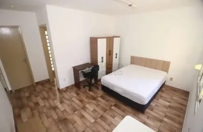 Kitinete mobiliada próxima à ucpel - conforto e praticidade em localização estratégica