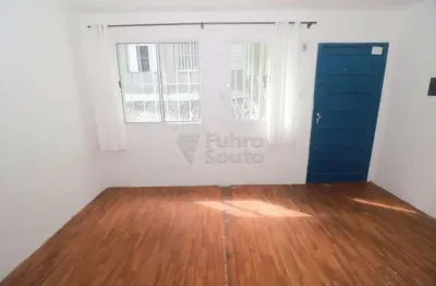 Apartamento com 2 quartos para alugar na Rua Irmão Gabino Gerardo, 14863742, Fragata, Pelotas