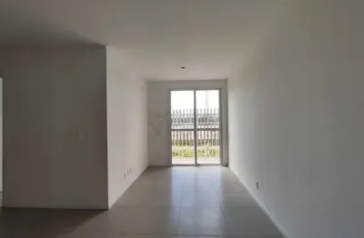 Apartamento com sacada e dois dormitórios no acqua parque residence
