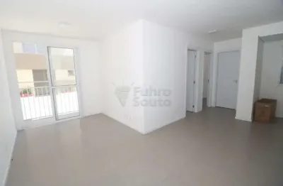 Apartamento térreo com sacada e dois dormitórios no acqua parque residence