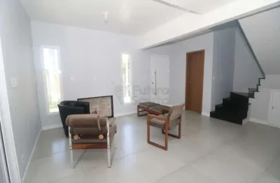 Casa com 3 quartos para alugar na Rua São José do Norte, 17893842, Laranjal, Pelotas