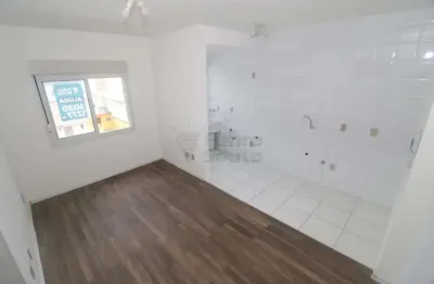 Apartamento de 1 Dormitório no Edifício Cambridge - Praticidade e Excelente Localização no Centro de Pelotas