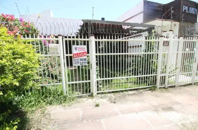 Casa de 2 Quartos no Bairro Laranjal - Espaço, Conforto e Lazer para Toda a Família