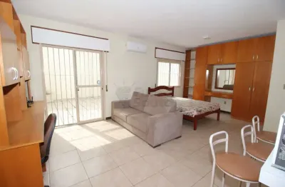 Kitinete no Coração do Centro: Praticidade e Conforto ao Seu Alcance!