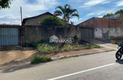 Casa com 4 quartos à venda na Avenida Nadra Bufaiçal, Setor Faiçalville, Goiânia