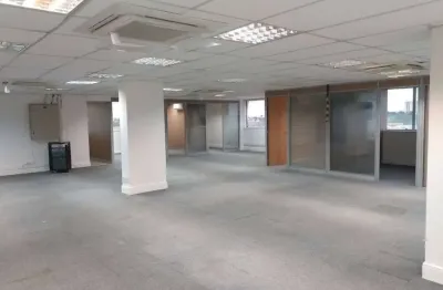 Andar corporativo para locação em macaé, 3340m², 16 banheiros