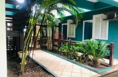 Casa comercial à venda na Avenida Nossa Senhora da Glória, 1800, Cavaleiros, Macaé