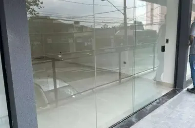 Ponto comercial com 1 sala para alugar na Rua Mangaratu, Parque Jaçatuba, Santo André