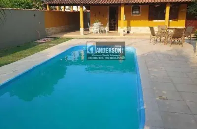 Casa com 2 quartos (1suíe), piscina e churrasqueira em  itaipuaçu!