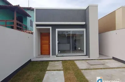 Casa 2 quartos (1 suíte) com churrasqueira no jd. atlântico central.