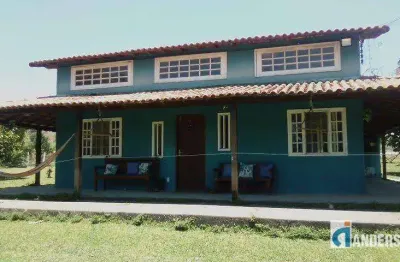 Casa em condomínio fechado com 3 quartos à venda na Rua Volta Redonda, Ubatiba, Maricá