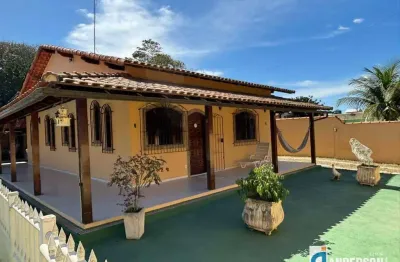 Excelente casa com 3 Quartos (sendo 1 suítes) com piscina e churrasqueira em terreno 600m² prox. a praia  no Jd. Atlântico Oeste