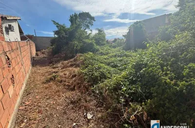 Jacaroá - excelente terreno  de 390,00m², luz, água, rua asfaltada, vista para logoa.