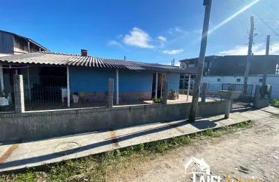 Encantadora residência no centro da praia de cidreira/rs