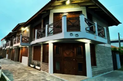 Prédio residencial urbano de esquina no centro de cidreira/rs