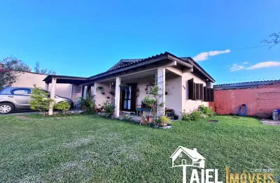 Linda residência de esquina apta ao financiamento bancário e compra assistida na praia de cidreira/rs