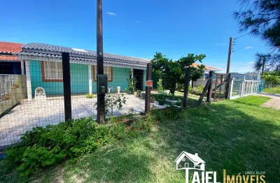 Encantadora Residência com 3 Dormitórios Apta ao Financiamento Bancário em Cidreira/RS 