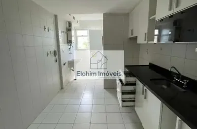 Apartamento à venda na Avenida Elias Agostinho, 220, Imbetiba, Macaé