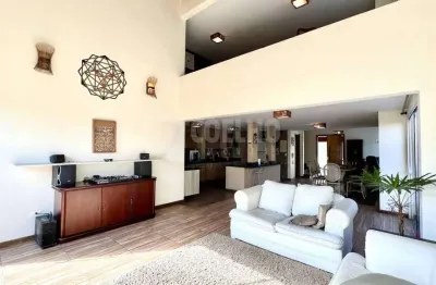 Triplex 302m² à venda 5 quartos, lareira, churrasqueira, 4 vagas de garagem no condomínio recanto das andorinhas bairro braga são josé dos pinhais