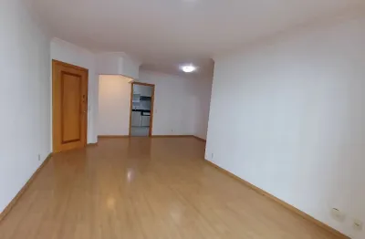 Belo apartamento  de 102m2, 03 quartos ( 01 suite), rua vilela!