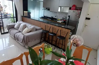 Apartamento de 67m²,com 03 dormitórios ( sendo 01 suíte),02 vgs paralelas e livres, rua areião!