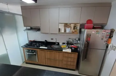 Apartamento de 67m²,com 03 dormitórios ( sendo 01 suíte),02 vgs paralelas e livres, rua areião!