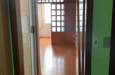 Apartamento  de 45m² com 01 quarto, 01 vaga, rua euclides pacheco.