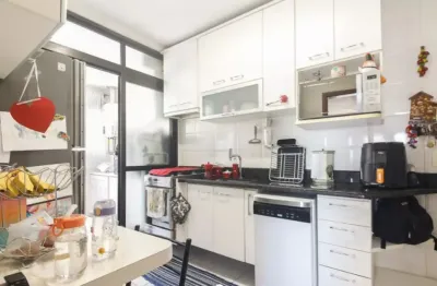 Belo apartamento de 79m², 03 quartos ( sendo 01 suite), 02 vgs,andar alto, rua almirante calheiros!