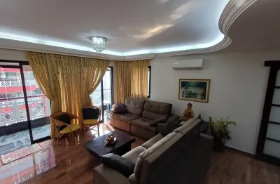 Belo apartamento de 125m² com 03 quartos,sendo 01 suíte,03 vgs,rua cantagalo!