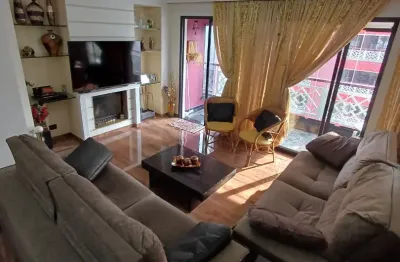 Belo apartamento de 125m² com 03 quartos,sendo 01 suíte,03 vgs,rua cantagalo!