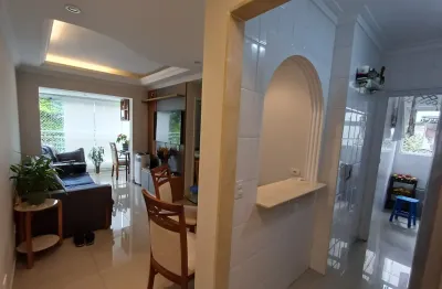 Belíssimo apartamento de 02 quartos, sendo 01 deles suíte, 02 vagas,reformado,rua serra de botucatu, 510