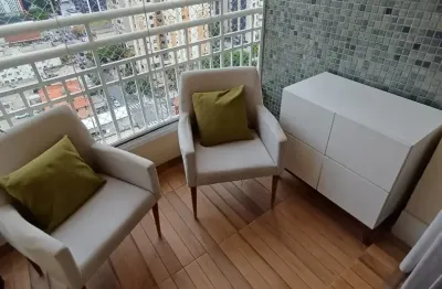 Belo apartamento de 02 quartos, sendo 01 suíte,02 vgs, porteira fechada, rua serra de Botucatu!