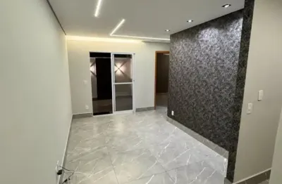 Alugo lindo apartamento térreo com garden, no condomínio chapada das brisas.