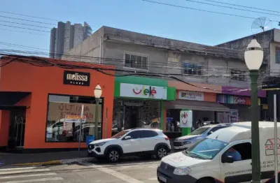 Sala comercial com 1 sala para alugar na Rua Doutor Oswaldo Cruz, Centro, Apucarana