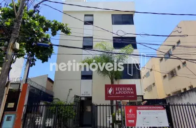 Sala comercial com 8 salas para alugar na Rua Mato Grosso, 164, Pituba, Salvador