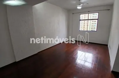 Apartamento com 3 quartos para alugar na Rua Ceará, 121, Pituba, Salvador