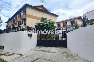 Casa em condomínio fechado com 4 quartos para alugar na Travessa 3ª Travessa Lima Borges, 92, Pituaçu, Salvador