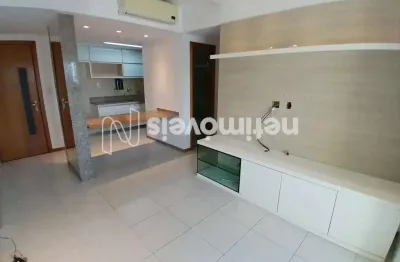 Apartamento com 2 quartos para alugar na Rua Almeida Garret, 107, Itaigara, Salvador