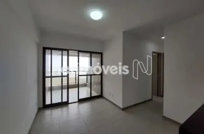 Apartamento com 2 quartos para alugar na Rua Padre Silveira Sales, 4, Piatã, Salvador