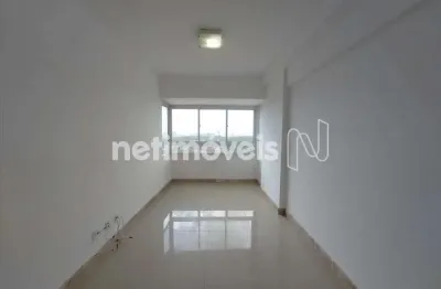 Apartamento com 3 quartos para alugar na Rua Ibiassucê, 614, Patamares, Salvador
