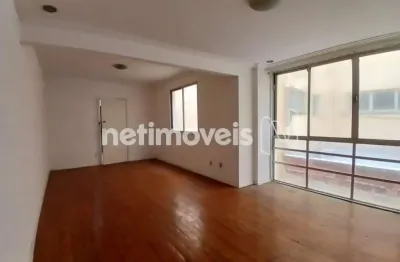 Apartamento com 3 quartos para alugar na Rua Fernando Menezes de Góes, 321, Pituba, Salvador