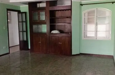 Casa à venda na Vila Mogilar, Mogi das Cruzes 