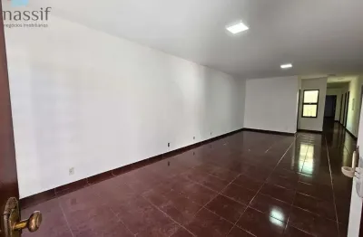 Casa com 3 quartos para alugar na Vila Oliveira, Mogi das Cruzes 