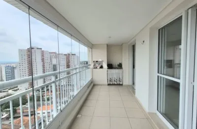 Apartamento ensolarado em andar alto com 3 suítes à venda no água verde