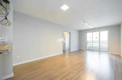 Apartamento reformado á venda no batel com 3 quartos 1 suíte