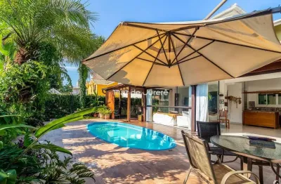 Casa com 3 quartos à venda em jurerê internacional, florianópolis  por r$ 3.990.000