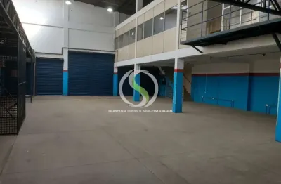 Galpão para locação próximo à max teixeira – 486m², duas docas, pé-direito de 8m, mezanino, habite-se e avcb
