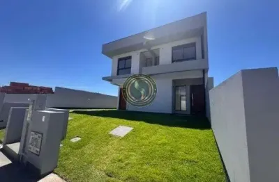 Casa Moderna com 2 Suítes a 400m da Praia no Jardim Campeche – Financiável